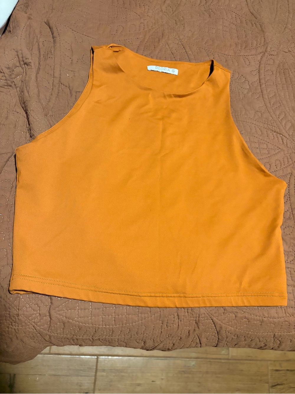 ReoRia Orange Sleeveless Crop Tank